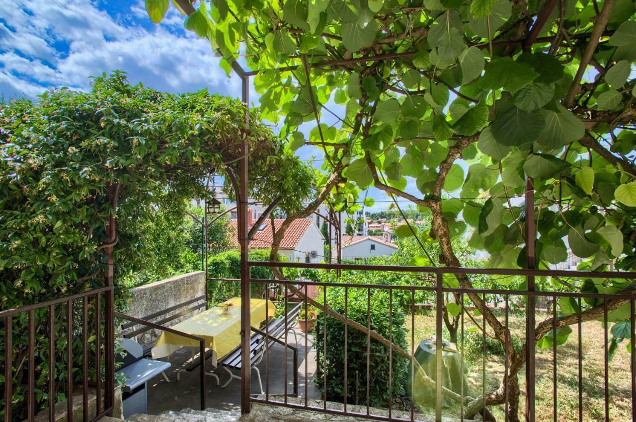 Apartman Paola Pula Exterior foto