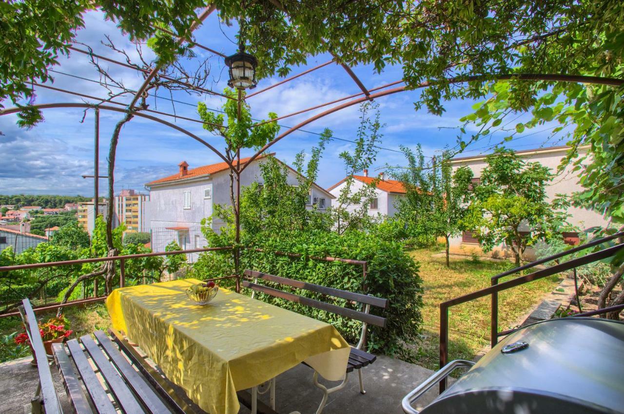 Apartman Paola Pula Exterior foto