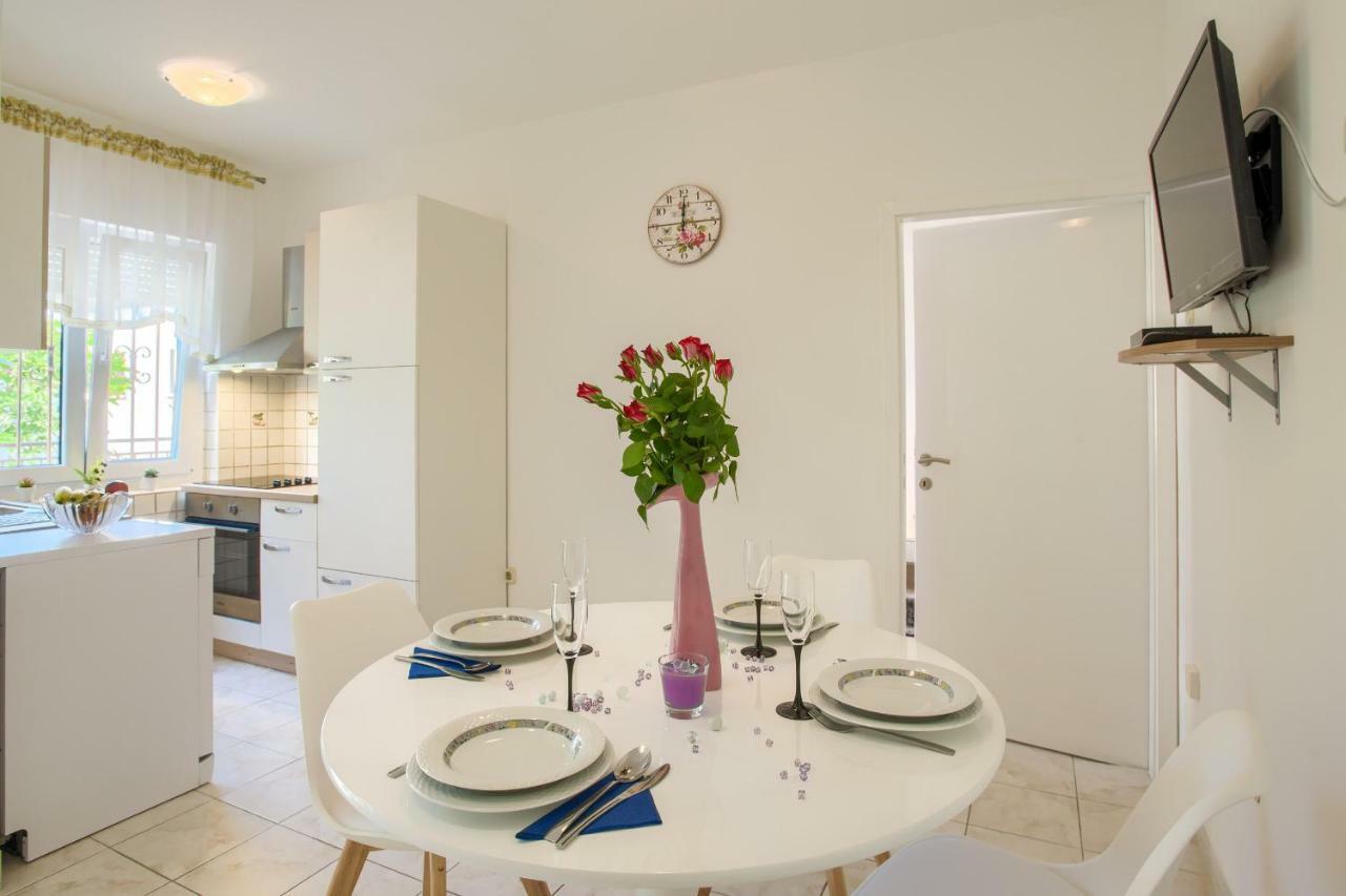 Apartman Paola Pula Exterior foto