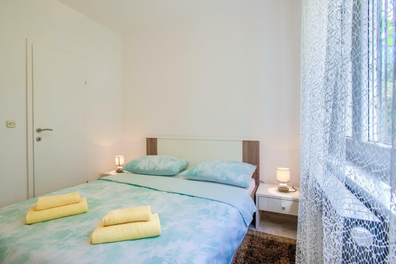 Apartman Paola Pula Exterior foto