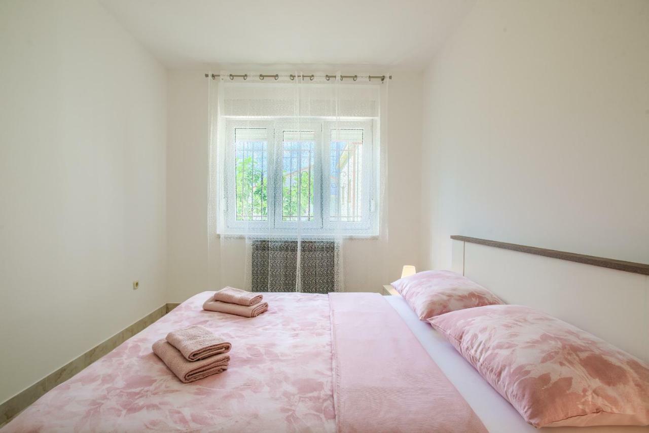 Apartman Paola Pula Exterior foto